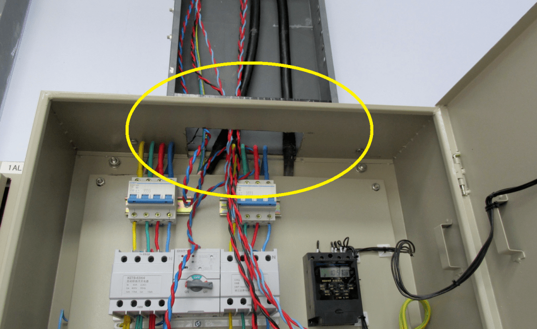 配電箱與橋架連接示例 確保電氣安全，實現嚴密牢靠的電氣聯接