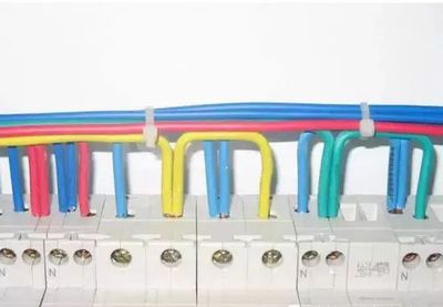 手把手教你學(xué)習(xí)配電箱內(nèi)部配線 電氣聯(lián)接從入門到精通